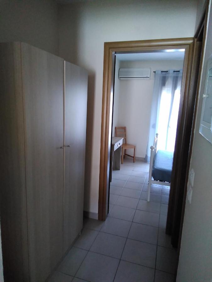 Chrusanthi'S Apartment Nea Skioni Ngoại thất bức ảnh